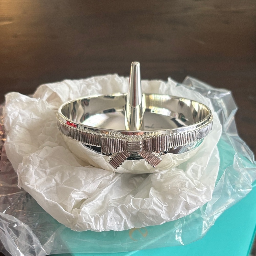 Kate Spade “Grace Avenue” Ring Holder